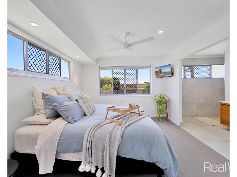 2 Headlands Esplanade, Innes Park QLD 4670