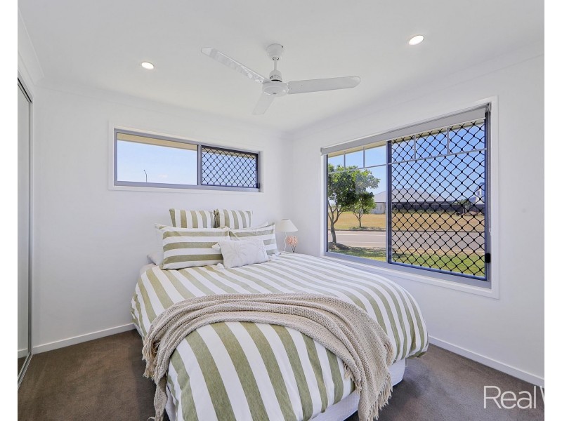 2 Headlands Esplanade, Innes Park QLD 4670