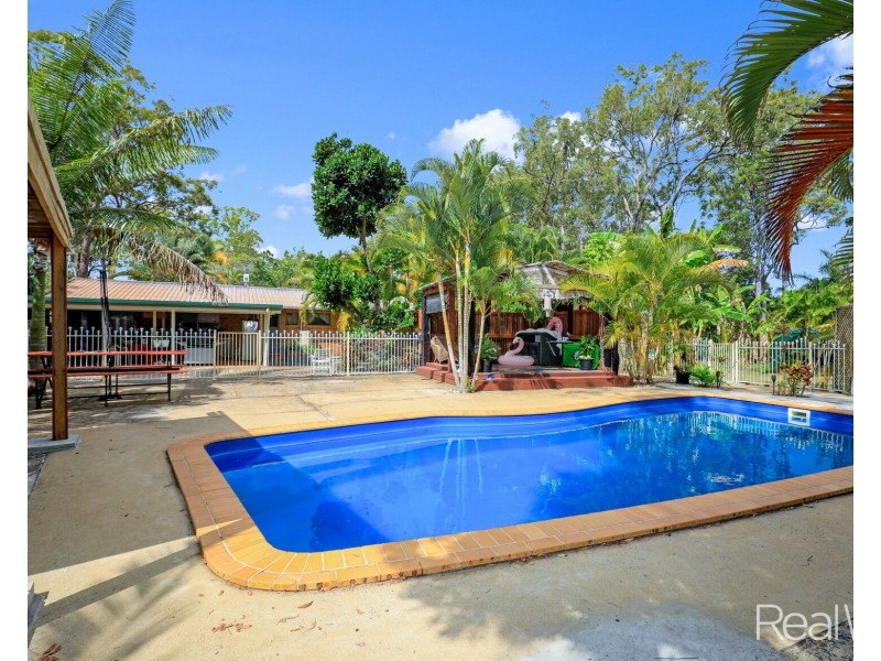 6 Commodore Drive, South Bingera QLD 4670