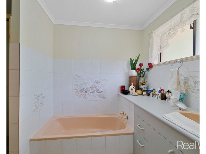 6 Commodore Drive, South Bingera QLD 4670