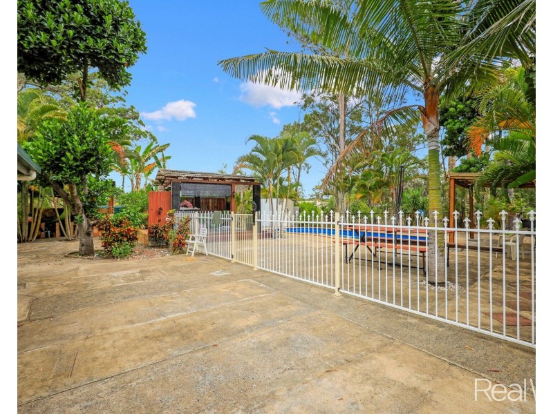 6 Commodore Drive, South Bingera QLD 4670