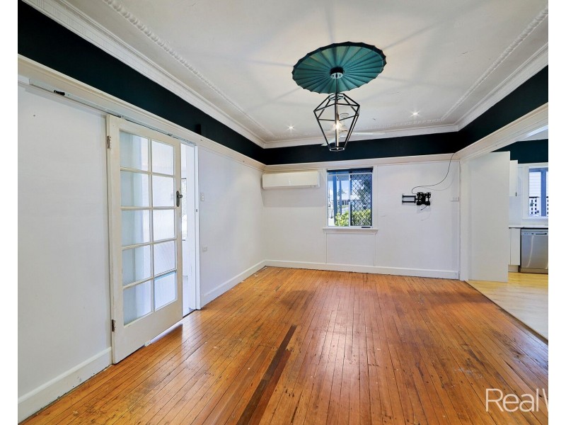 33 Walker Street, Bundaberg South QLD 4670