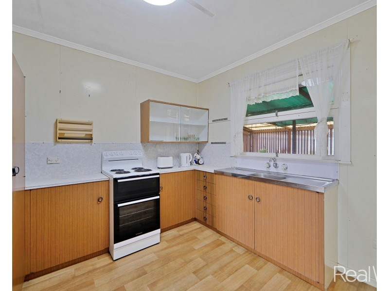 21 Dix Street, Kepnock QLD 4670