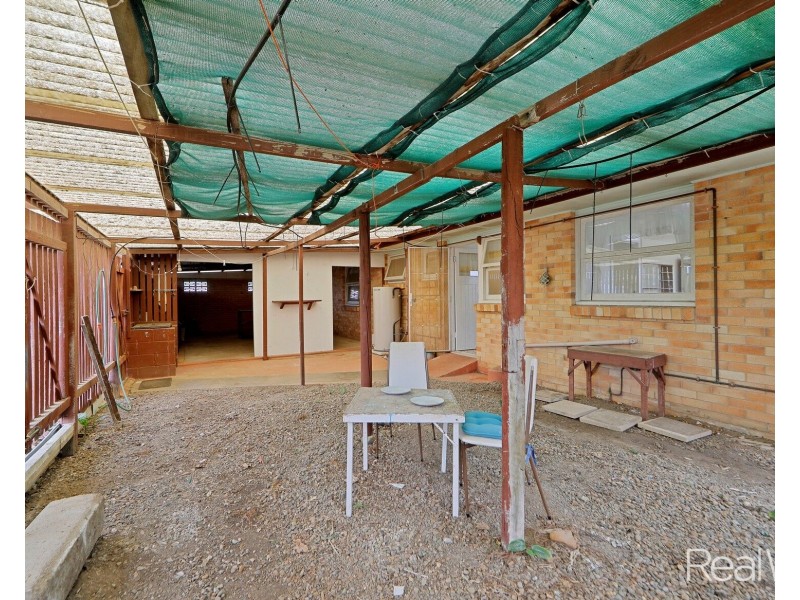 21 Dix Street, Kepnock QLD 4670