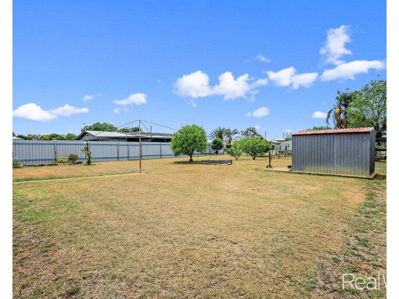 21 Dix Street, Kepnock QLD 4670