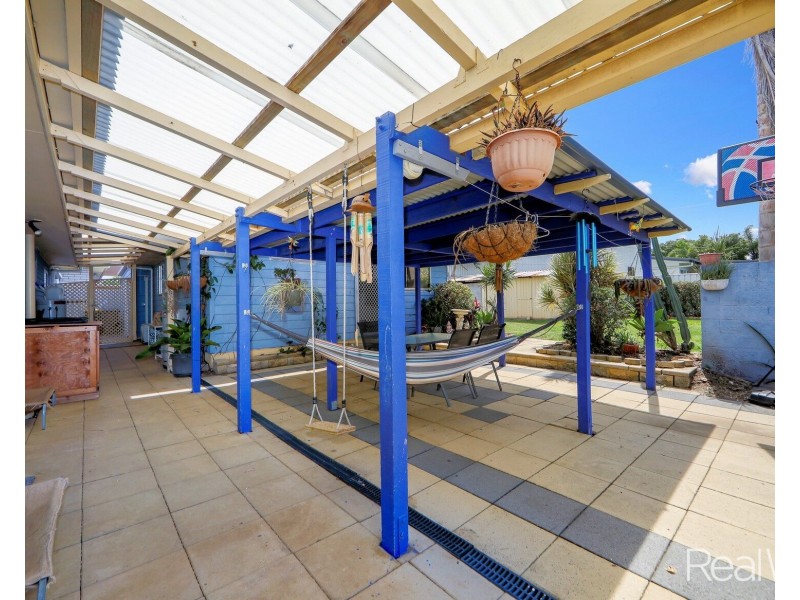 6 Kingsford Street, Kalkie QLD 4670