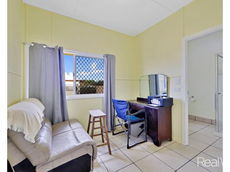4 Tummon Street, Walkervale QLD 4670