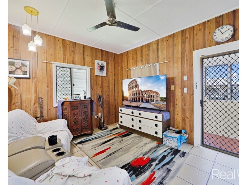 4 Tummon Street, Walkervale QLD 4670