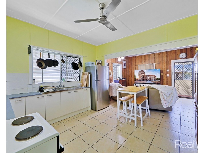 4 Tummon Street, Walkervale QLD 4670