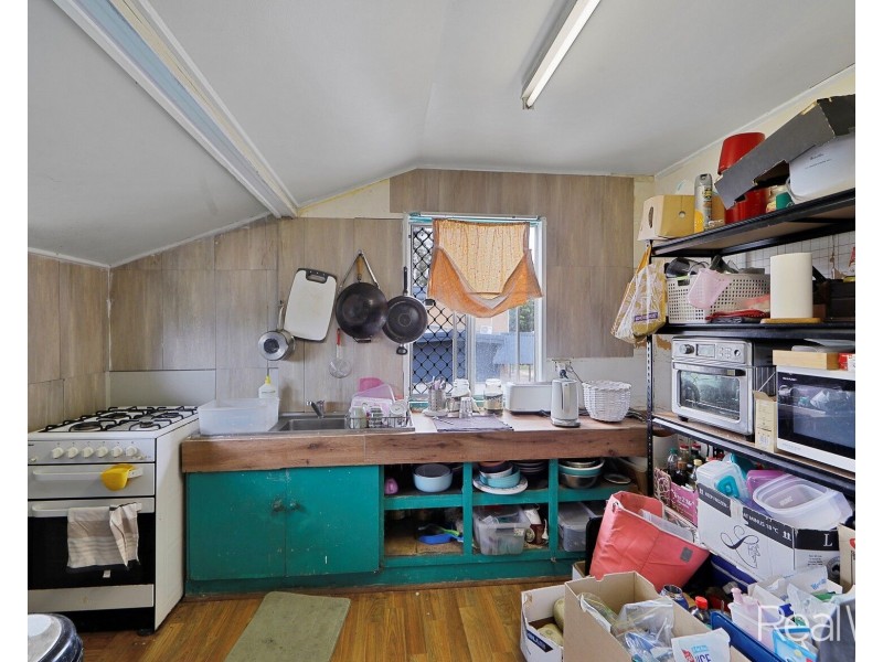 9 Hinkler Avenue, Bundaberg North QLD 4670