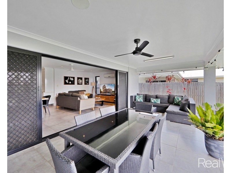 18 Beech Links Drive, Ashfield QLD 4670