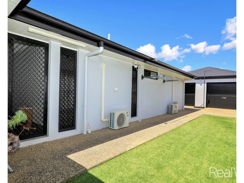 18 Beech Links Drive, Ashfield QLD 4670