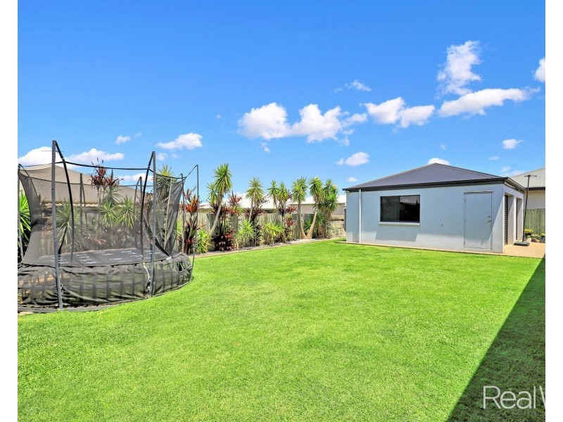 18 Beech Links Drive, Ashfield QLD 4670