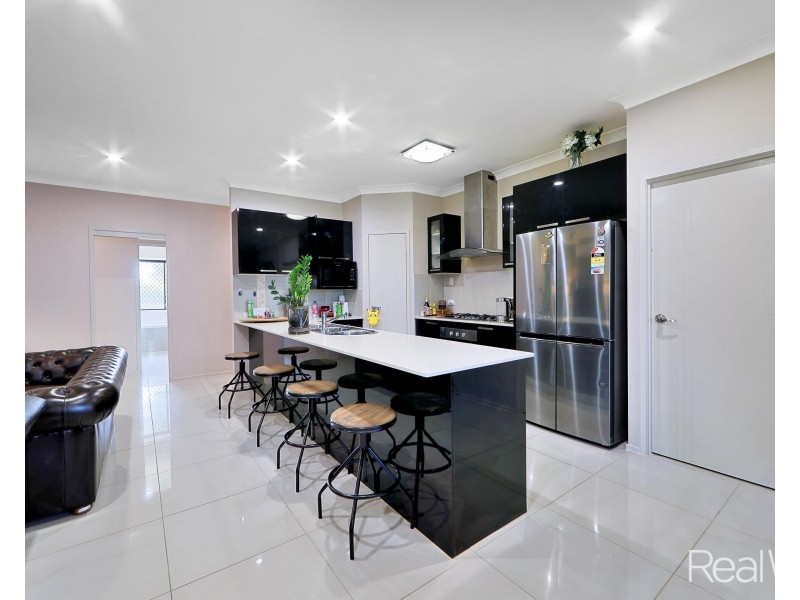 2 Villa Court, Ashfield QLD 4670