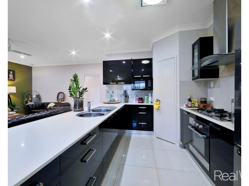 2 Villa Court, Ashfield QLD 4670