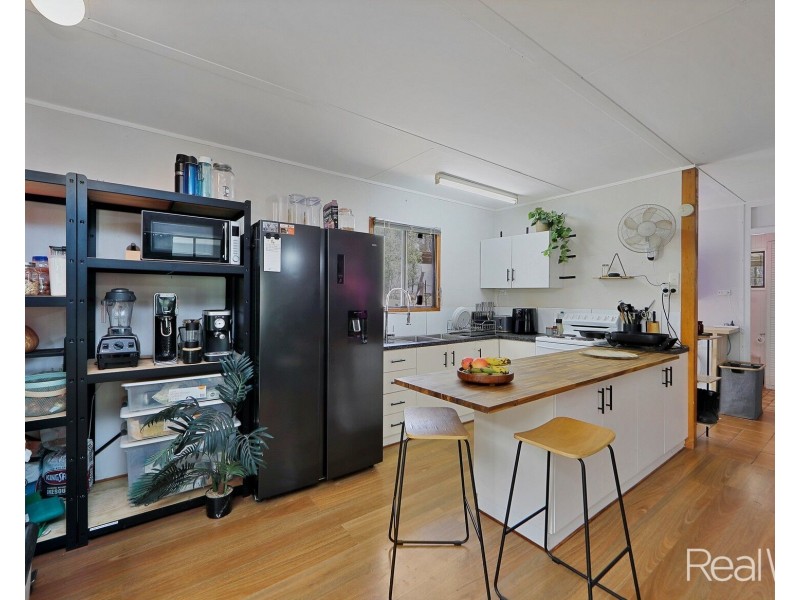 390 Sully Dowdings Road, Pine Creek QLD 4670