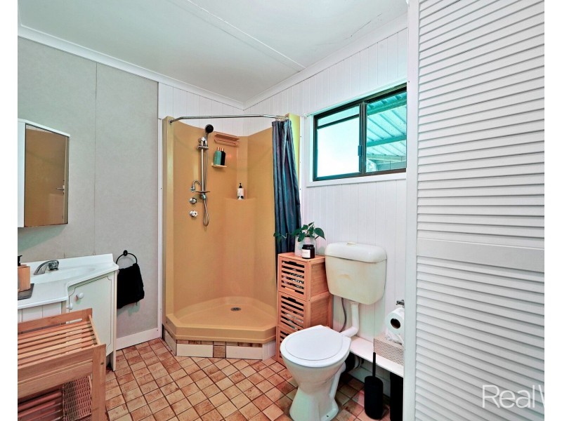 390 Sully Dowdings Road, Pine Creek QLD 4670