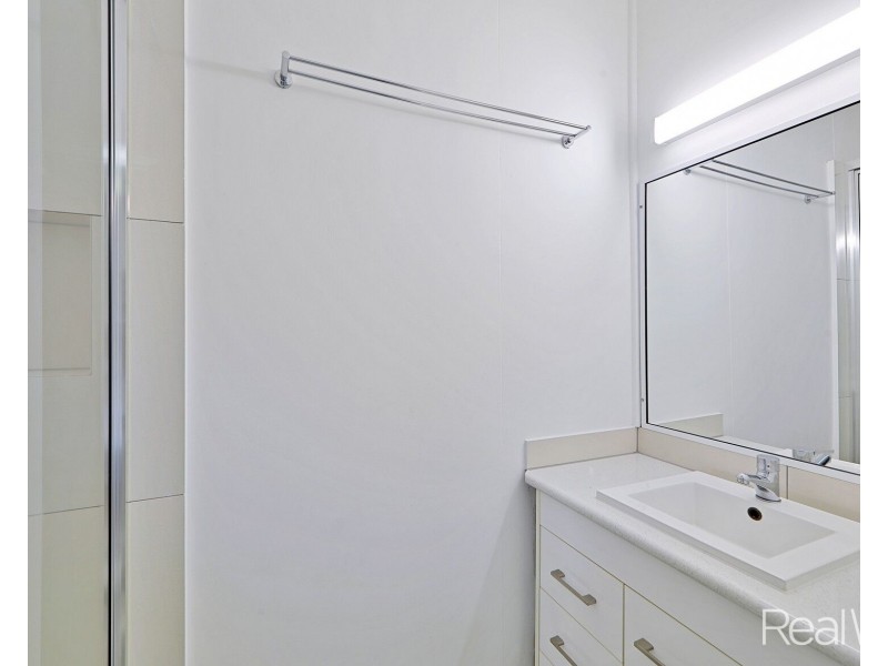 19 Totten Street, Kepnock QLD 4670