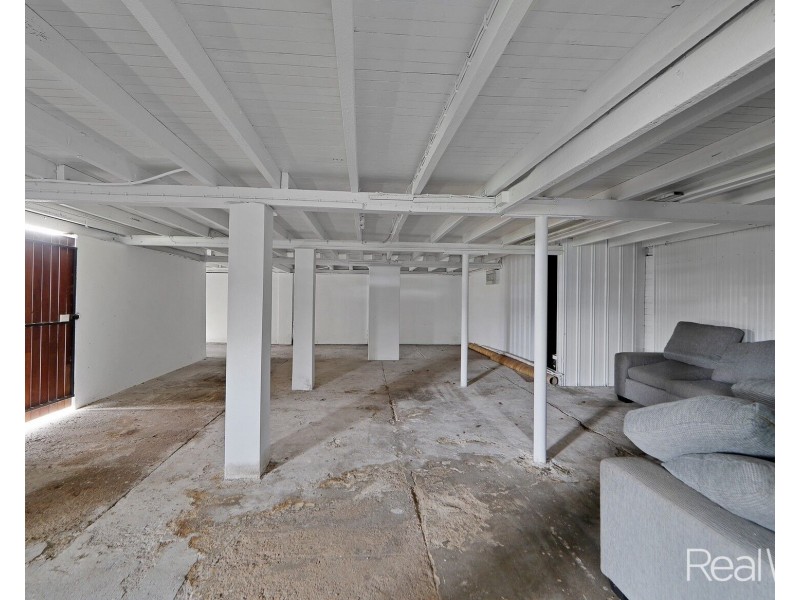 19 Totten Street, Kepnock QLD 4670