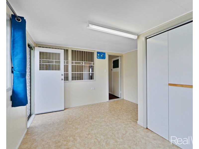 2 Cattermull Street, Svensson Heights QLD 4670