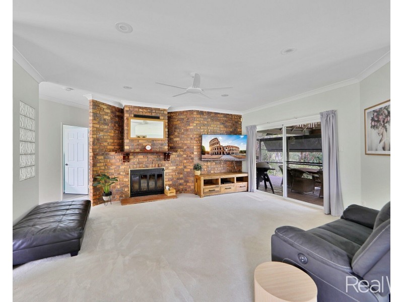 4 Bellwood Lane, Millbank QLD 4670