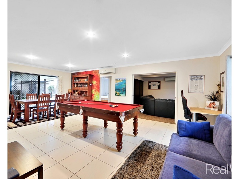 24 Osborn Street, Svensson Heights QLD 4670