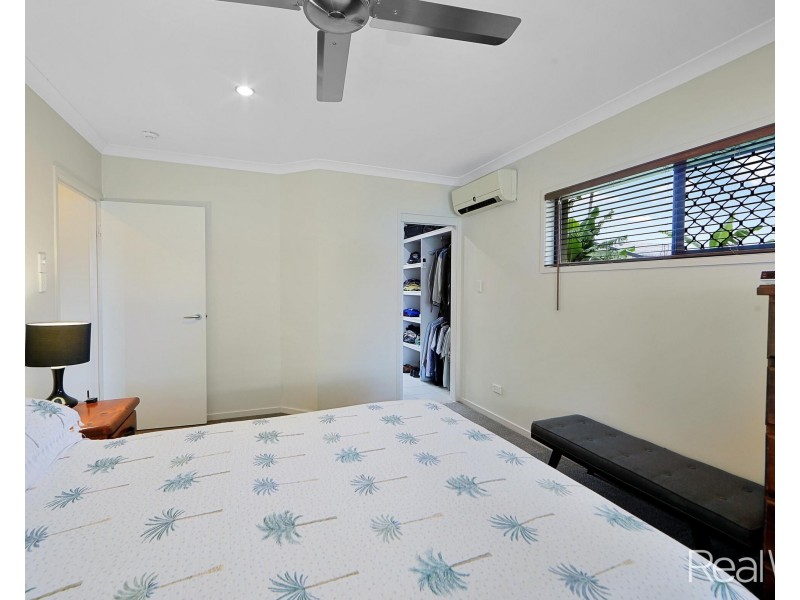 24 Osborn Street, Svensson Heights QLD 4670