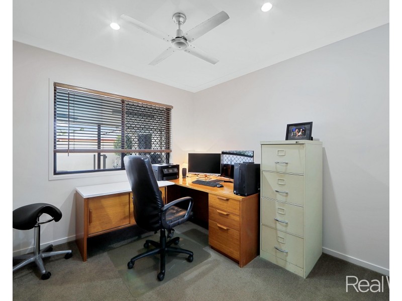 24 Osborn Street, Svensson Heights QLD 4670