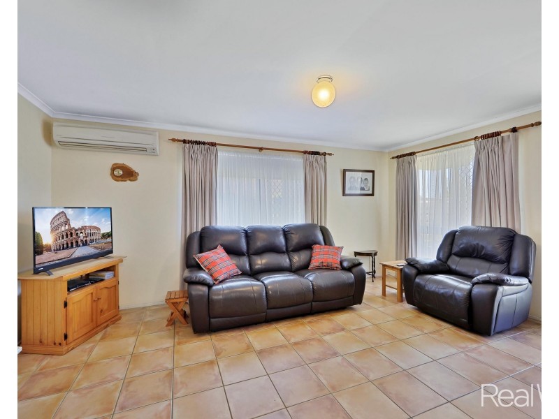 27 Sinclair Street, Avenell Heights QLD 4670