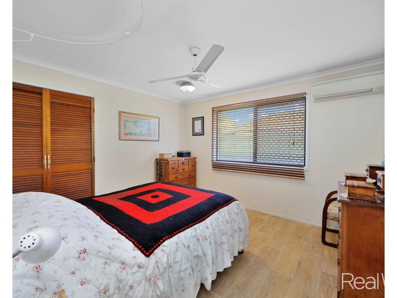 27 Sinclair Street, Avenell Heights QLD 4670