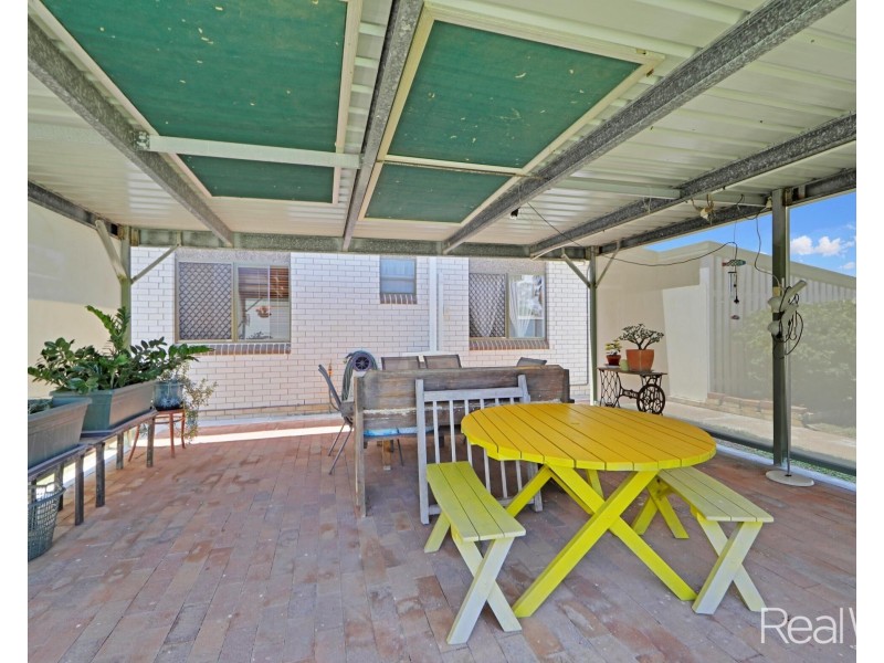 27 Sinclair Street, Avenell Heights QLD 4670