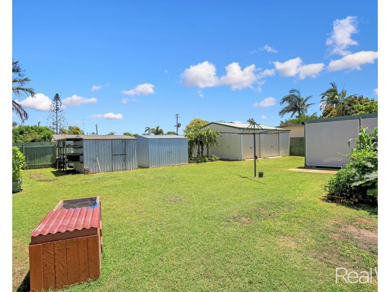 27 Sinclair Street, Avenell Heights QLD 4670