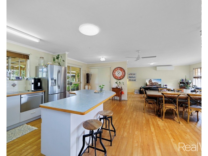 4 North Pocket, Avenell Heights QLD 4670