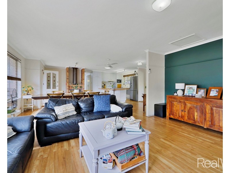 4 North Pocket, Avenell Heights QLD 4670