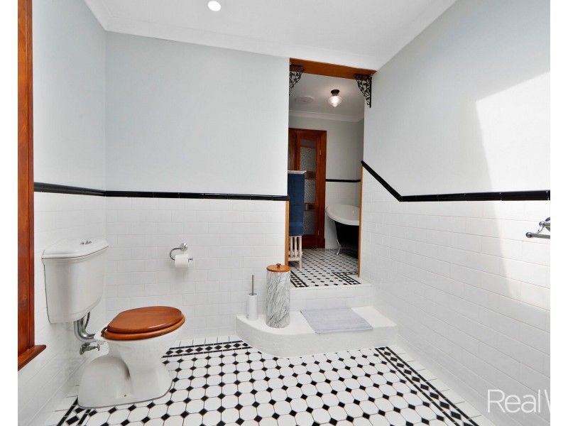 70 Victoria Street, Bundaberg East QLD 4670