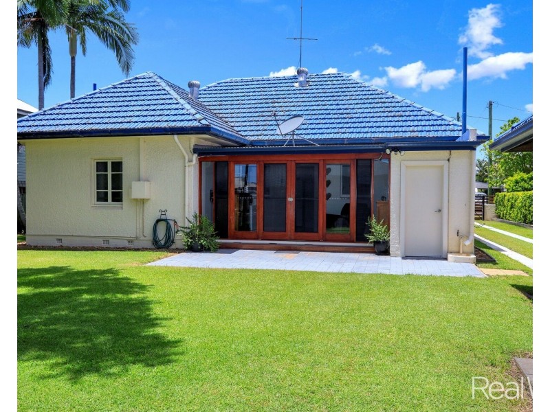 5 Rowland Street, Bundaberg South QLD 4670