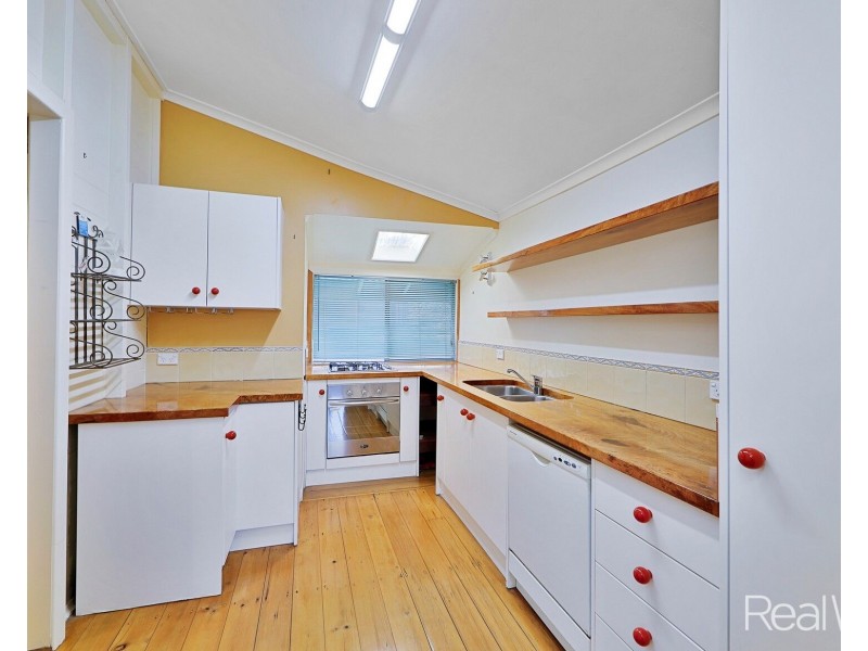 11 Rae Street, Bundaberg North QLD 4670