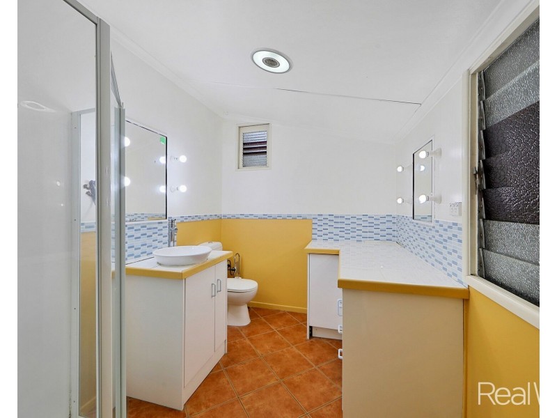 11 Rae Street, Bundaberg North QLD 4670