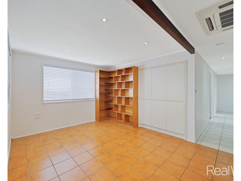 12 Olsen Street, Bundaberg East QLD 4670