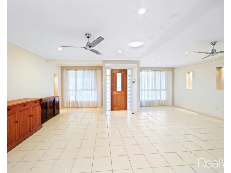 15 Craft Street, Avenell Heights QLD 4670