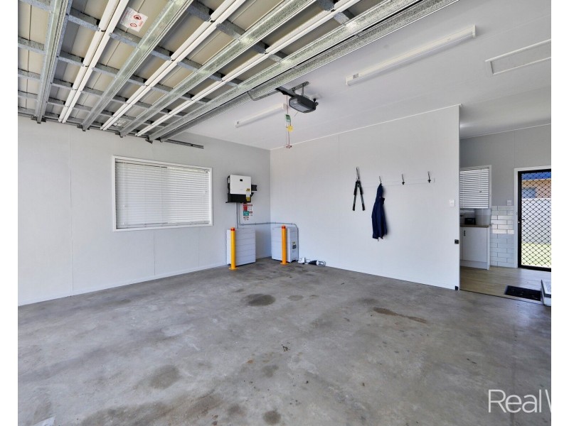 2 Wilmoth Street, Kepnock QLD 4670