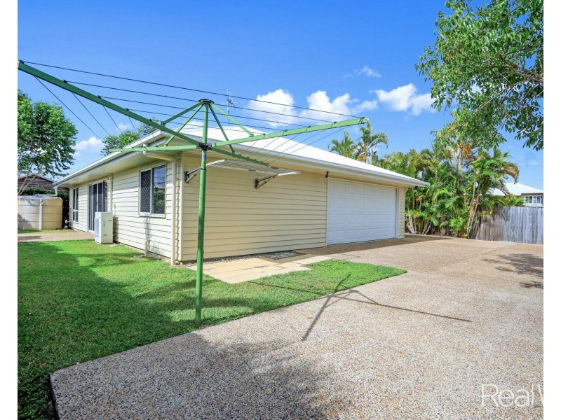 2/158 Byrne Street, Millbank QLD 4670