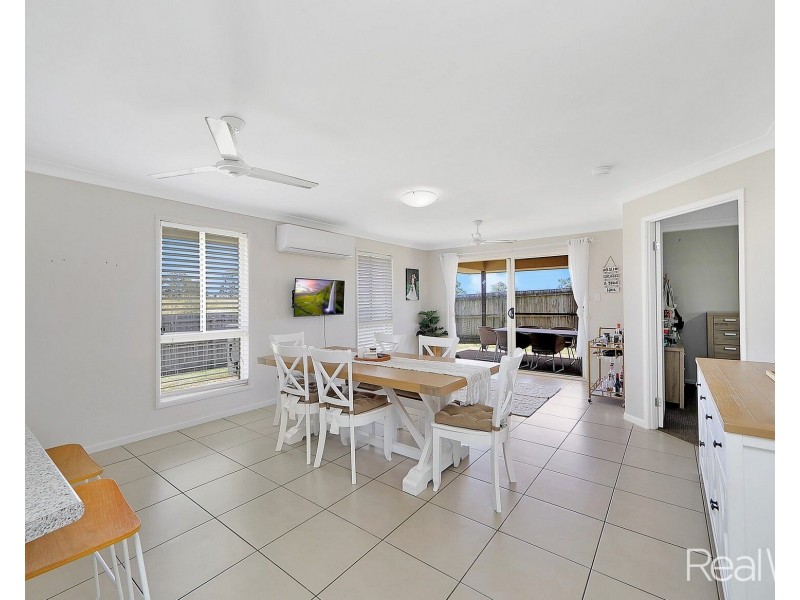 64 Neville Drive, Branyan QLD 4670