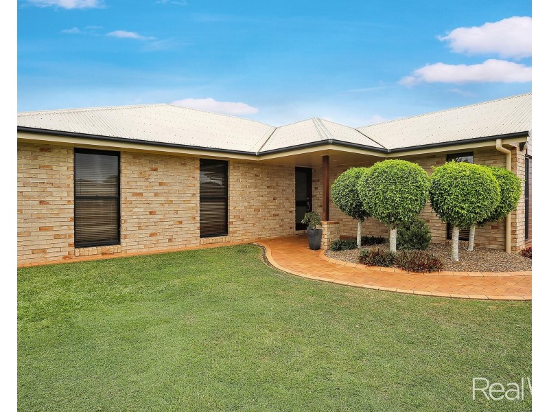 27 Chancellor Drive, Avenell Heights QLD 4670