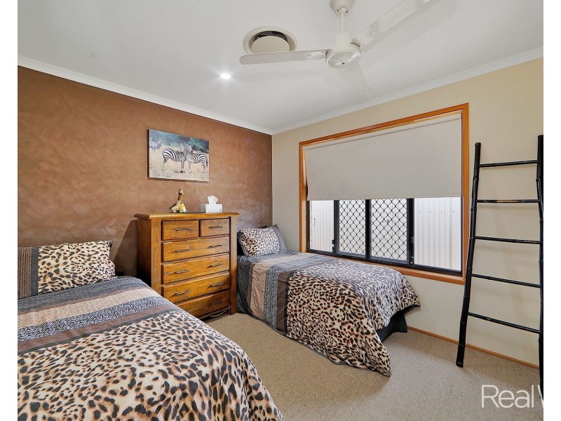27 Chancellor Drive, Avenell Heights QLD 4670