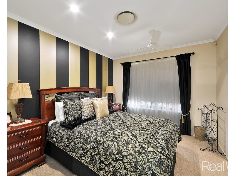 27 Chancellor Drive, Avenell Heights QLD 4670