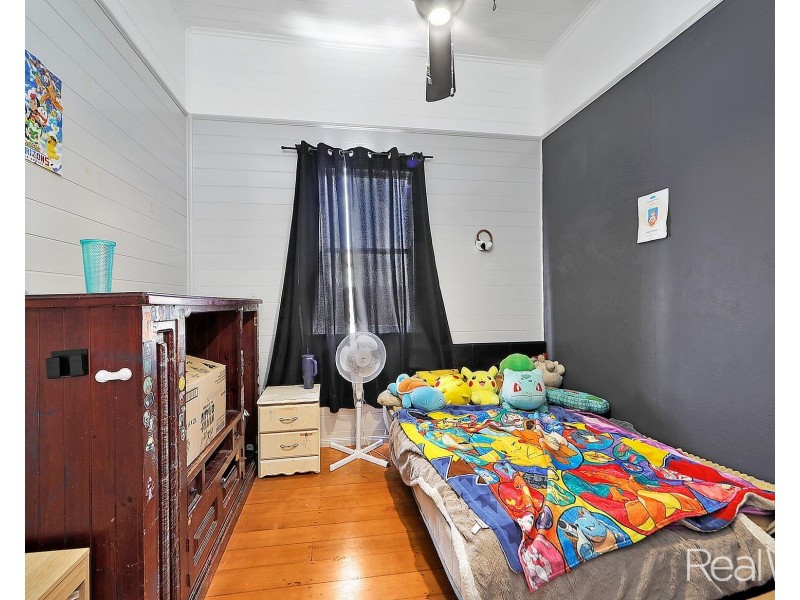 8 Bell Street, Bundaberg South QLD 4670