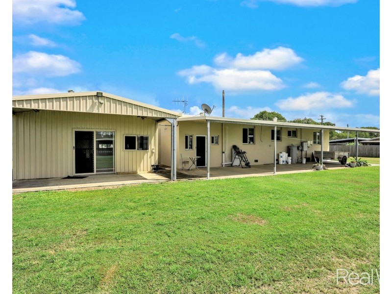 128 Fairymead Road, Bundaberg North QLD 4670