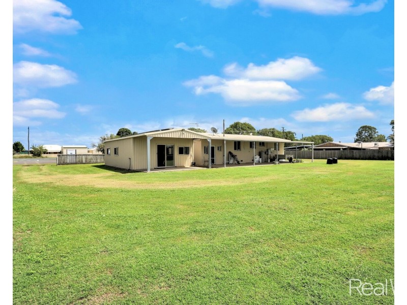 128 Fairymead Road, Bundaberg North QLD 4670