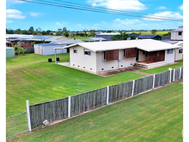 128 Fairymead Road, Bundaberg North QLD 4670